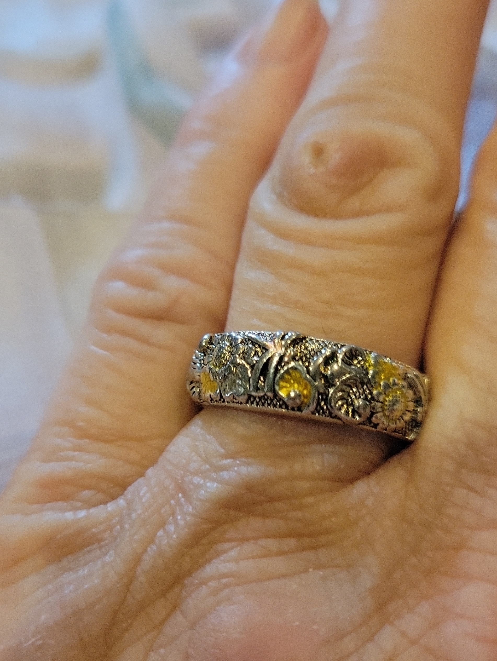 Black Hills Gold Floral "Sunflower" Band Stamped 750 & 925/ Gold And Silver/Sz.8